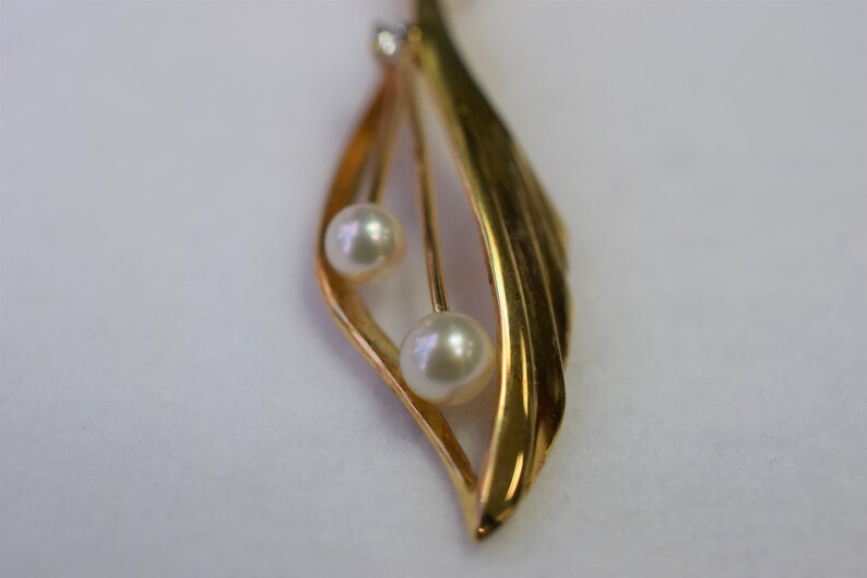 Japanese Akoya Pearl Pendant With 14K Yellow Gold - Etsy