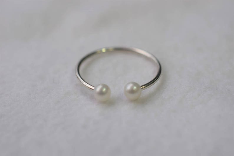 3.5x3mm WHITE freshwater pearl ring with wire MIDI ring, dainty ring, fashion ring, delicate ring image 2