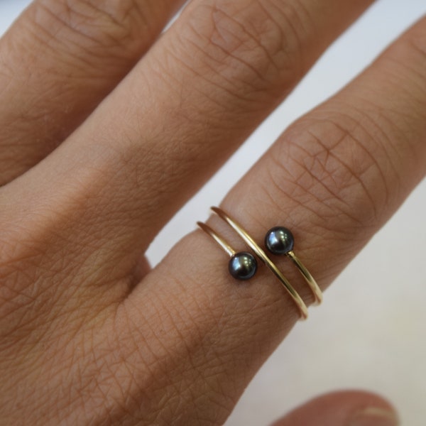 Freshwater black pearl fashion ring - gold filled (MIDI ring, delicate ring, dainty ring)