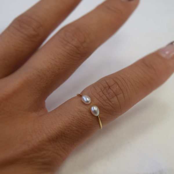 3.5x3mm Freshwater pearl ring with wire - MIDI ring, dainty ring, fashion ring, delicate ring