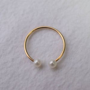 3.5x3mm WHITE freshwater pearl ring with wire MIDI ring, dainty ring, fashion ring, delicate ring image 3