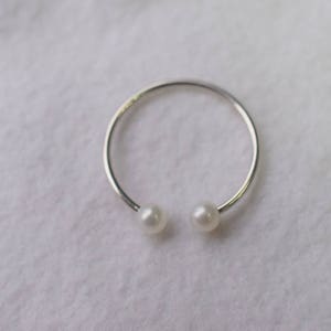 3.5x3mm WHITE freshwater pearl ring with wire MIDI ring, dainty ring, fashion ring, delicate ring image 4