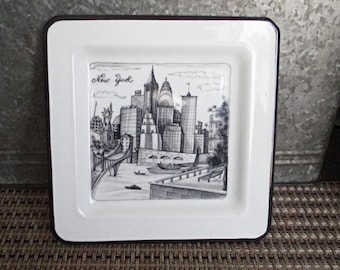 City Scene Italian plate, NYC, VINTAGE 1950s, Brunelli, New York City skyline motif, C717-15
