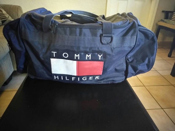 tommy hilfiger duffle bag