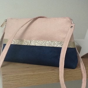 Sac bandoulière amovible, rose poudré, bleu marine, paillettes dorées / Sac à main, zippé, suédine et paillettes, personnalisable / Pochette