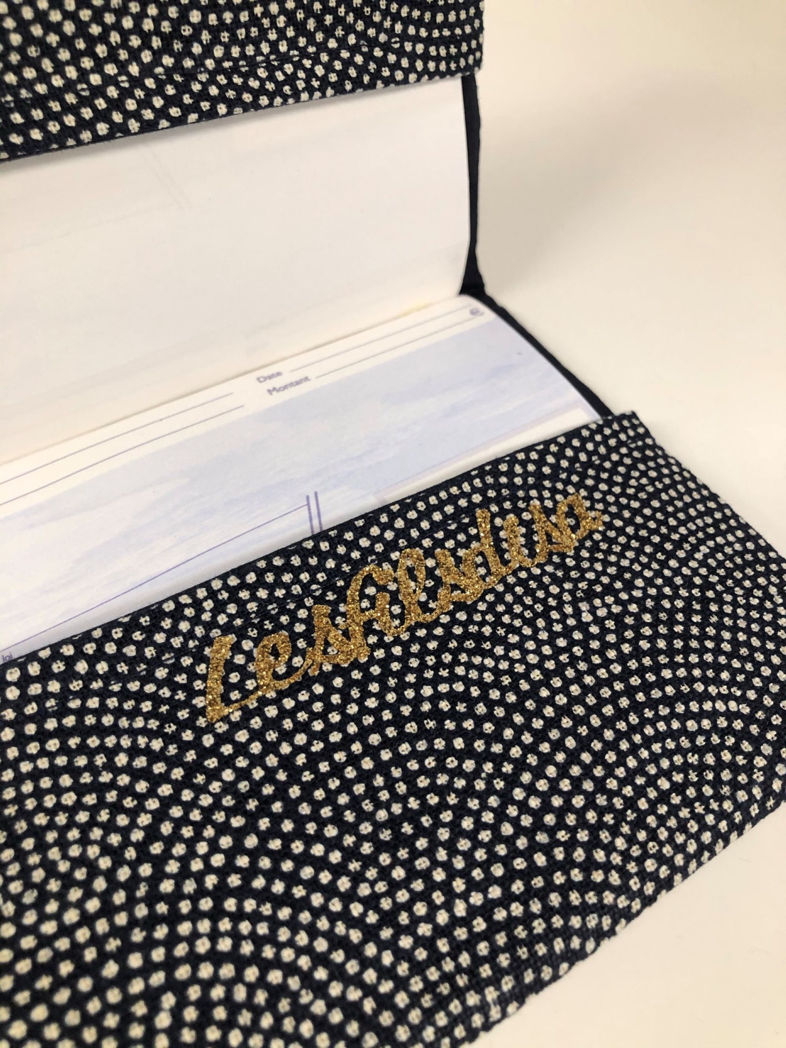 Porta Assegni Francese - Custodia Libretto Assegni Grigio Chiaro, Elegante E Compatto 12x9.5cm