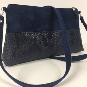 Navy blue wedding bag / Zipped shoulder bag, reptil leatherette / Night blue shoulder handbag, customizable / Women's blue wedding bag image 5