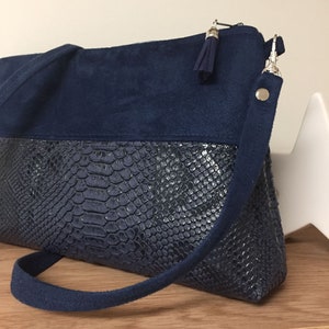 Navy blue wedding bag / Zipped shoulder bag, reptil leatherette / Night blue shoulder handbag, customizable / Women's blue wedding bag image 2