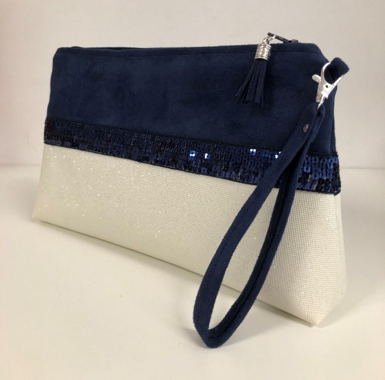 Pochette mariage bleu marine, blanc à paillettes et dragonne / Sac à main zippé, bi matière, personnalisable, suédine, simili cuir image 3