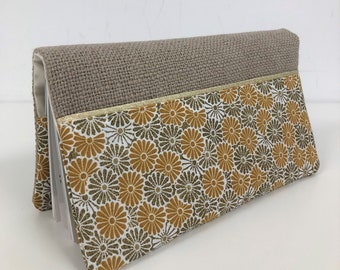 Linen checkbook holder, yellow flowers fabric / Mustard, ecru, gold checkbook case / Customizable checkbook cover / Woman gift