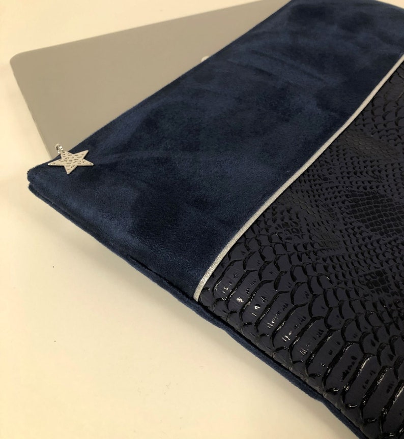 Navy blue and silver airy MacBook pouch / Customized computer case in suede and reptil leatherette / MacBook carrying case, customizable image 5
