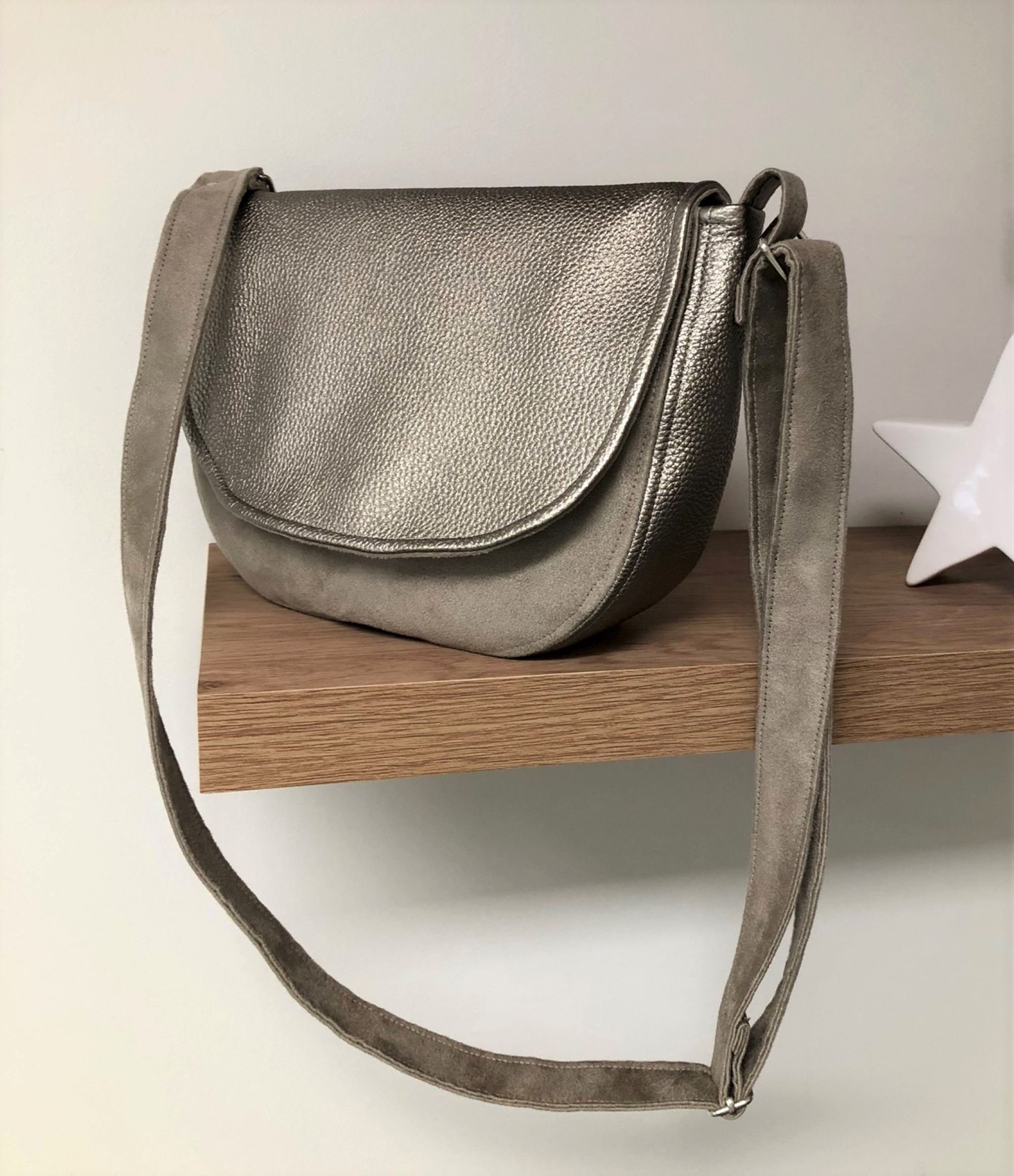 INEZ TAUPE SHOULDER BAG main image 0