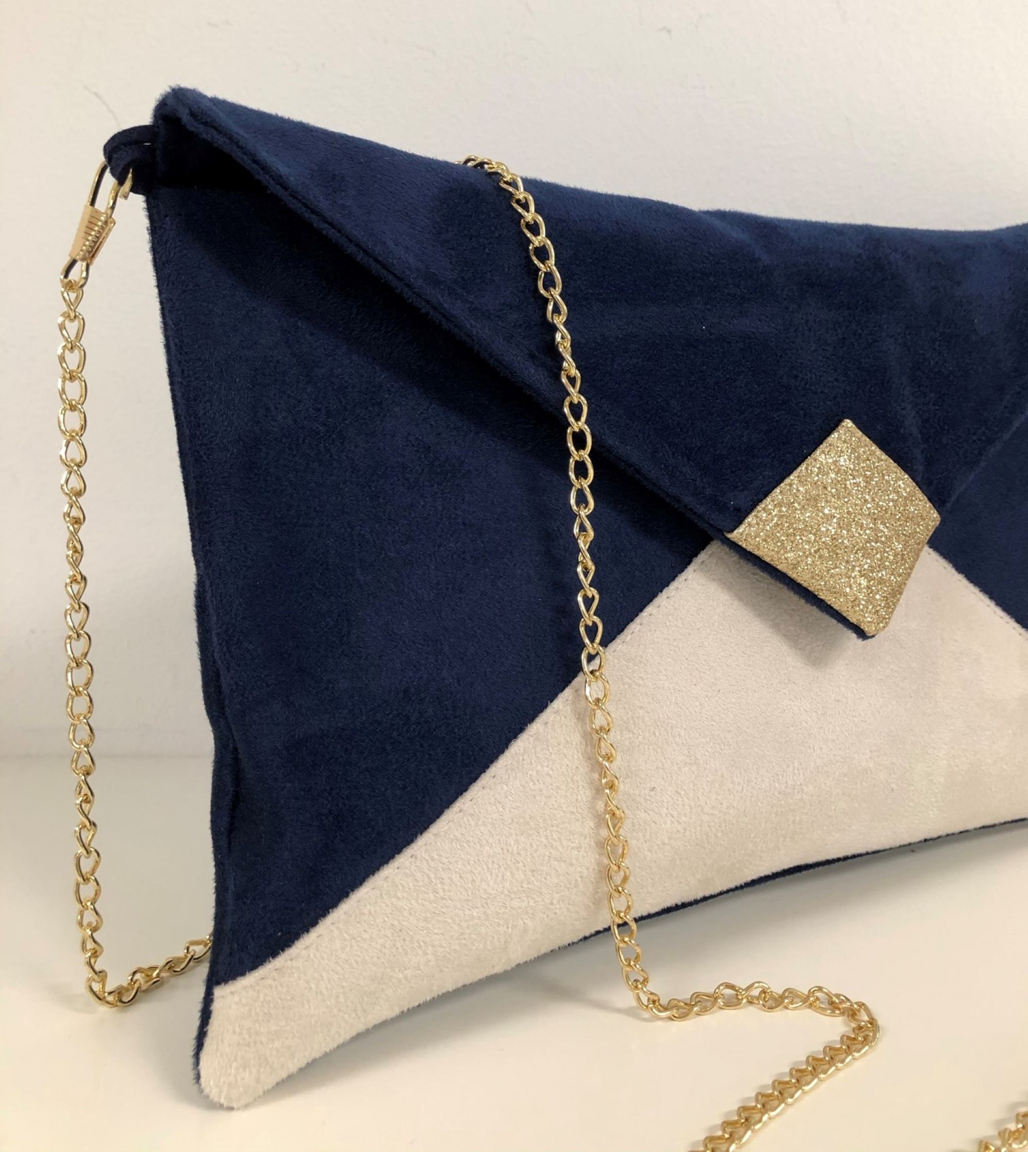 Dior Book Tote mediano Bordado Toile de Jouy Stripes azul marino (36 x 27,5  x 16,5 cm) | DIOR