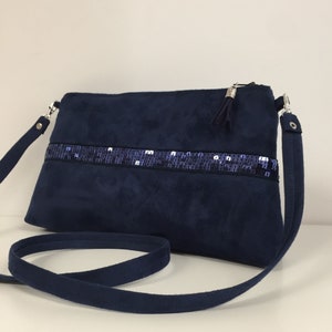 Sac bandoulière femme bleu marine, paillettes / Pochette mariage zippée avec sequins et bandoulière amovible / Sac baguette personnalisable