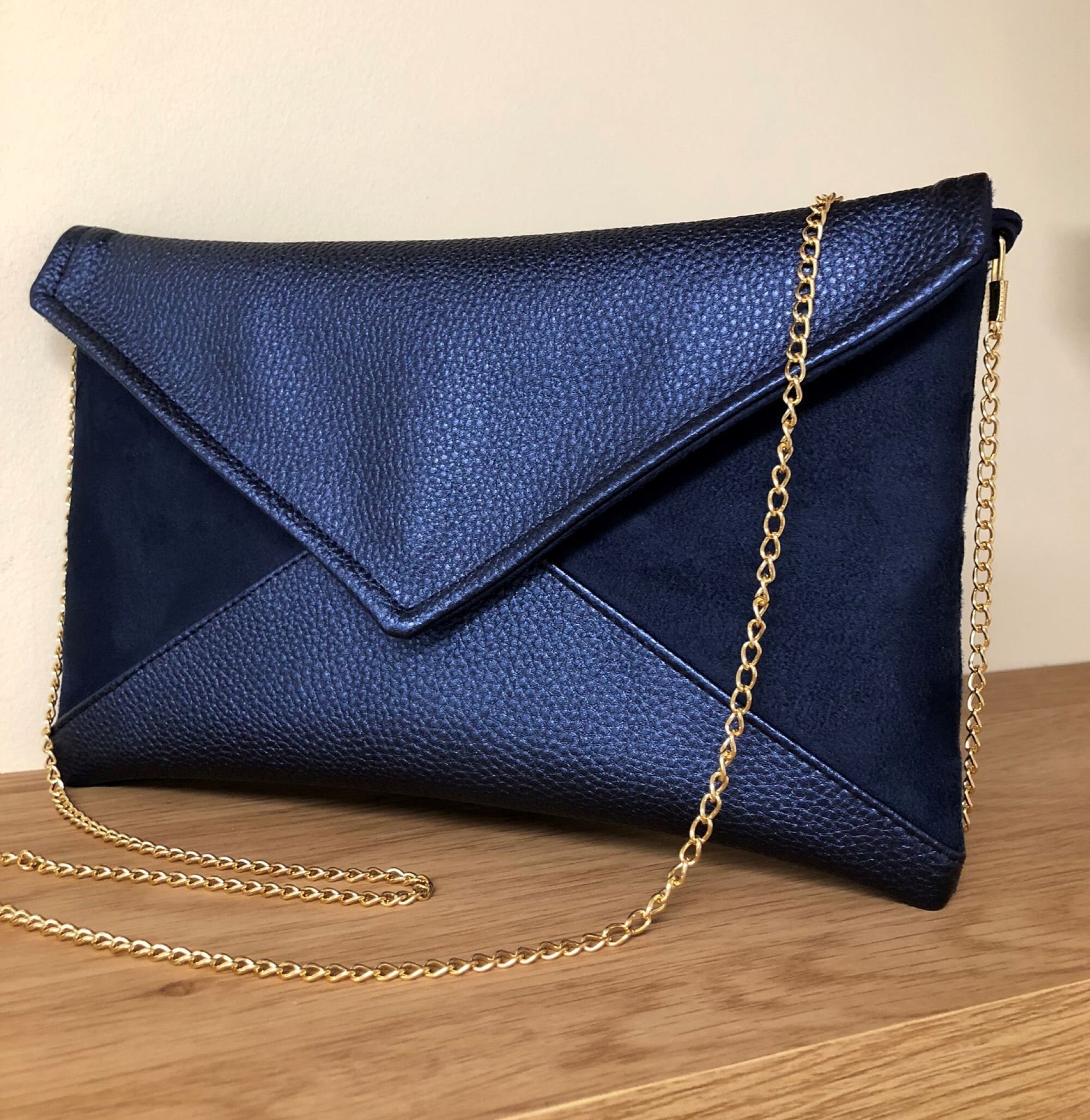 Pochette De Soirée Miss Lulu - PU Irisé Avec Chaîne - Sac Enveloppe Élégant