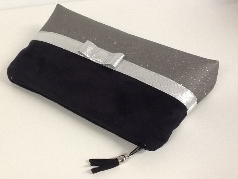 Trousse maquillage noire et gris, noeud argenté / Élégante pochette de sac en suédine, simili cuir / Petite pochette zippée personnalisable image 9