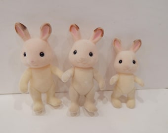 Vintage Calico Critters Hopscotch Rabbit Family Lot of 2 Adults and 1 Child Condition Issues