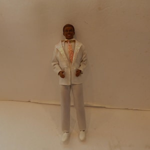 Vintage Dance Magic Ken Black Doll 7082 Mattel 1989