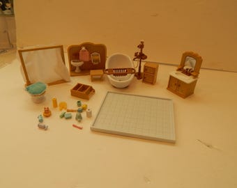 Vintage Calico Critters Sylvanian Deluxe Bathroom Lot of 26