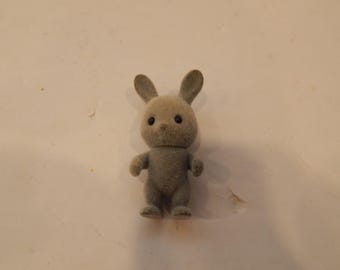 Vintage Sylvanian Calico Critters Babblebrook Gray Rabbit Family Standing Baby No Clothing