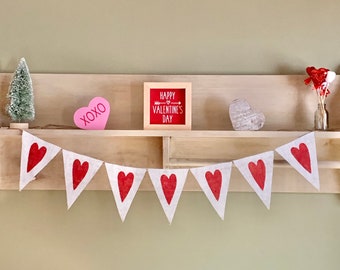 Valentine burlap banner, Valentine's Day decor, Heart bunting, Heart banner, Valentine's banner, Heart garland, Valentine's Day