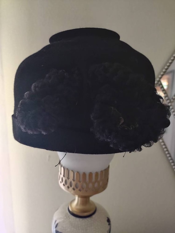 Ladies Black Felt Hat Mid Century by Merrimac - image 1