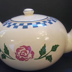 Mid Century Hand Painted 4-6 Cup Teapot by Bernarda Portugal