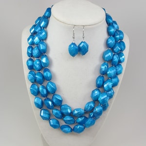 Chunky blue turquoise necklace, multi strand statement necklace, big turquoise  stone beads,turquoise statement jewelry, blue statement