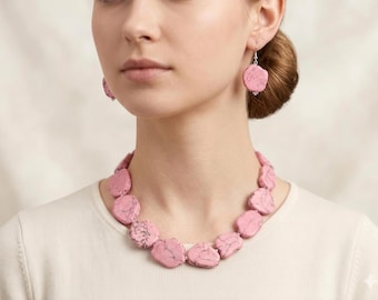 Collana spessa con pietre preziose rosa, gioiello a più fili di grande effetto, collana di perline rosa per donna, gioiello per feste di nozze, regalo unico per la mamma