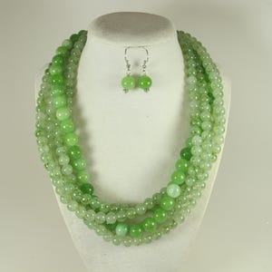 Collar de aventurina verde gruesa, collar verde, collar de cuentas verdes, collar de piedras preciosas verdes de varias hebras, collar de aventurina