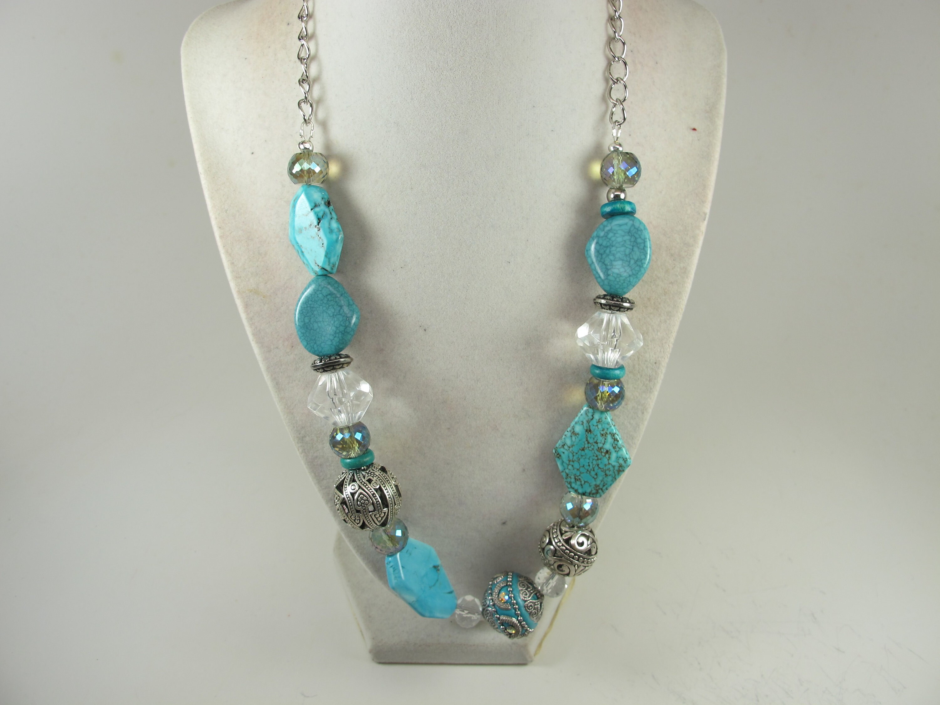 Long chunky turquoise necklace sale