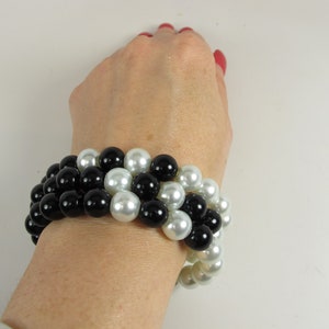 Stretch  Bracelet, black and white beaded bracelet, statement black and white pearl bracelet,  Beaded Bracelet Our Top Selling Bracelet