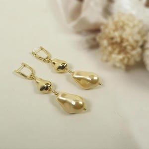 Long gold Shell Baroque PearlEarrings Set, Cream and Gold Statement Jewelry