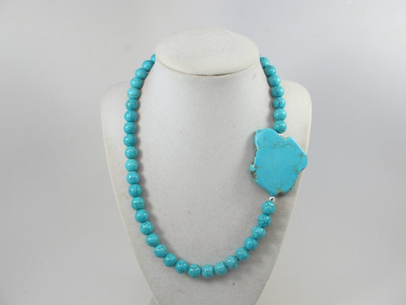 Big chunky turquoise necklace deals