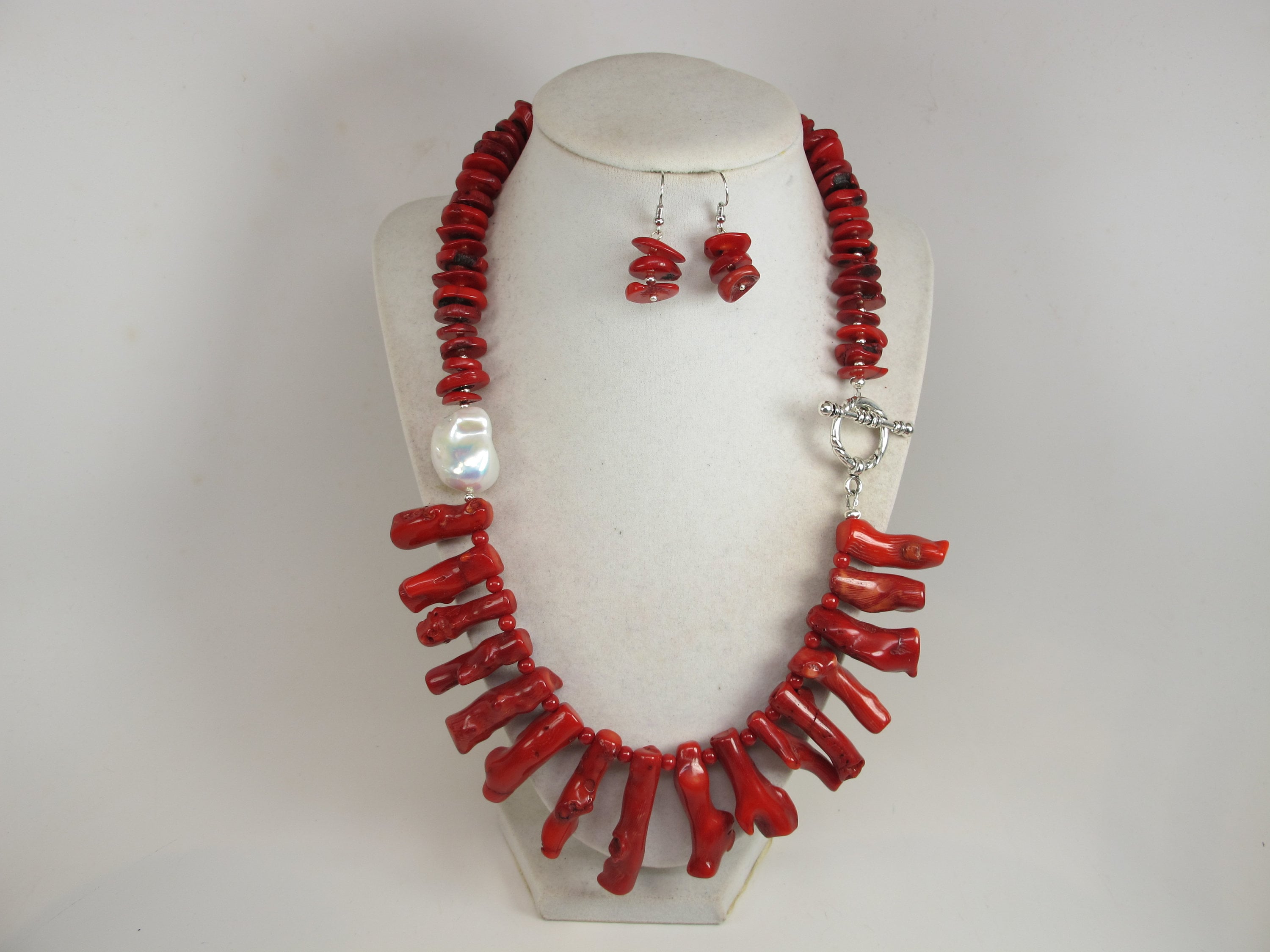 Chunky red coral necklace, coral and baroque pearl necklace, statement red necklace, baroque Pearl Necklace-Coral Jewelry  baroque pearls