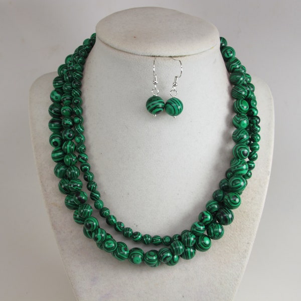 Chunky Green Malachite Necklace, Green Necklace, Green Beaded Necklace, Multi Strand Green Statement Necklace, Turquoise Jewelry Necklace