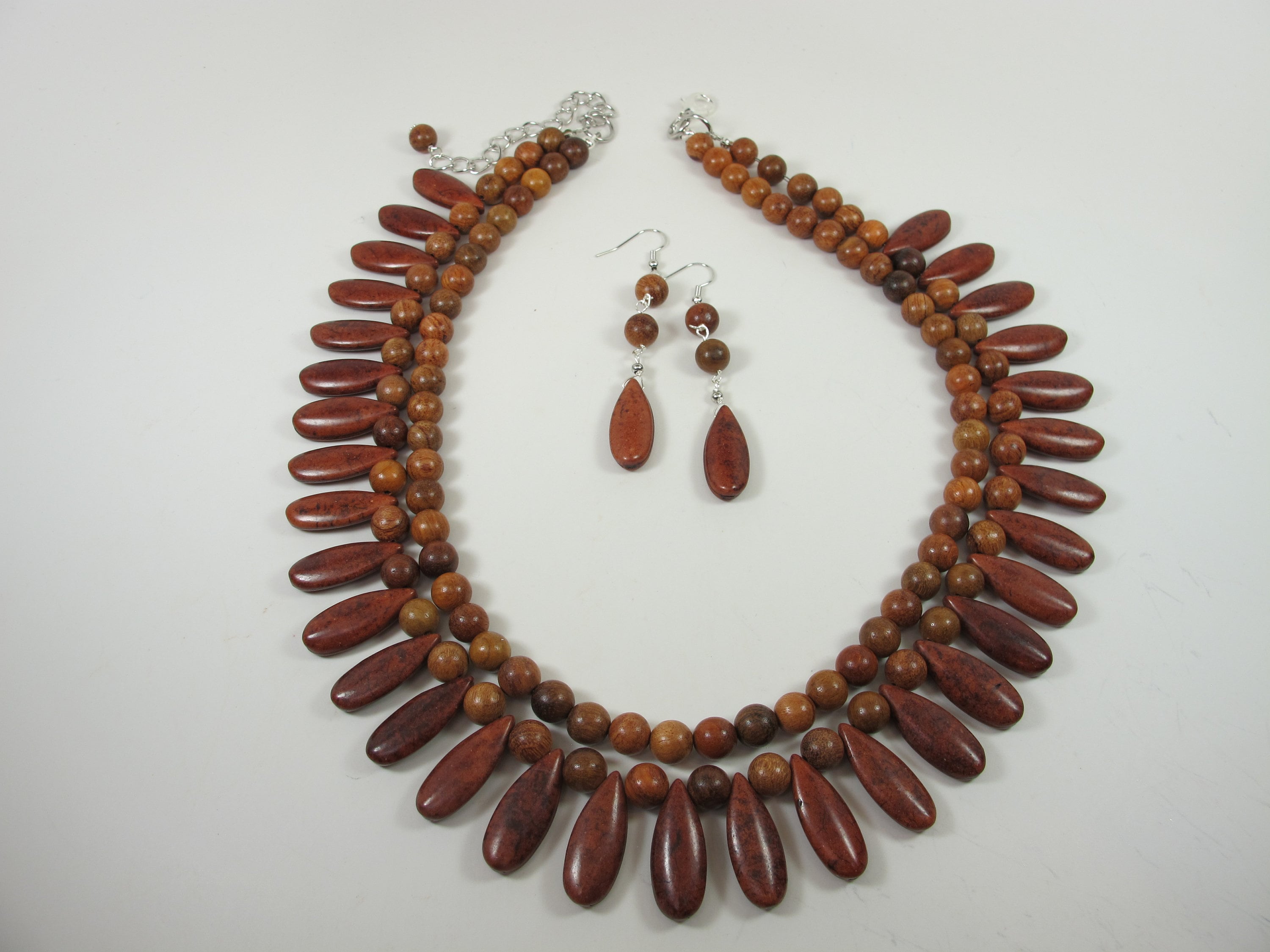 ブラウンアゲートウッドステートメントネックレス、マルチストランド