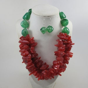 Chunky garnet red ruby and green statement necklace, multi strand raspberry necklace, beaded necklace, big garnet beads