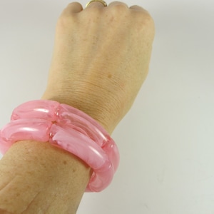 Chunky pink stretch bracelets, classic rose pink bracelet set , carousel pink stretch bracelet, cupid pink beaded bracelet, statement pink