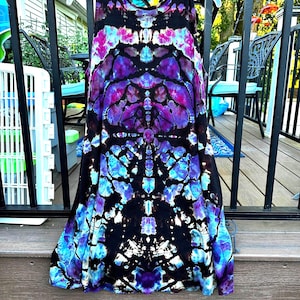 strapless open back dress Tie Dye dress in vibrant colors. – INGEAR main image 1