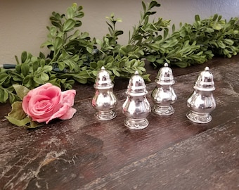 Vintage 1950's Oneida Ltd #51 Silverplate Set of 4 Salt & Pepper Shakers Set of 4