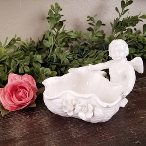 Vintage Creamy Porcelain Dish Adorned with Cherub Lenwile Ardalt #6650