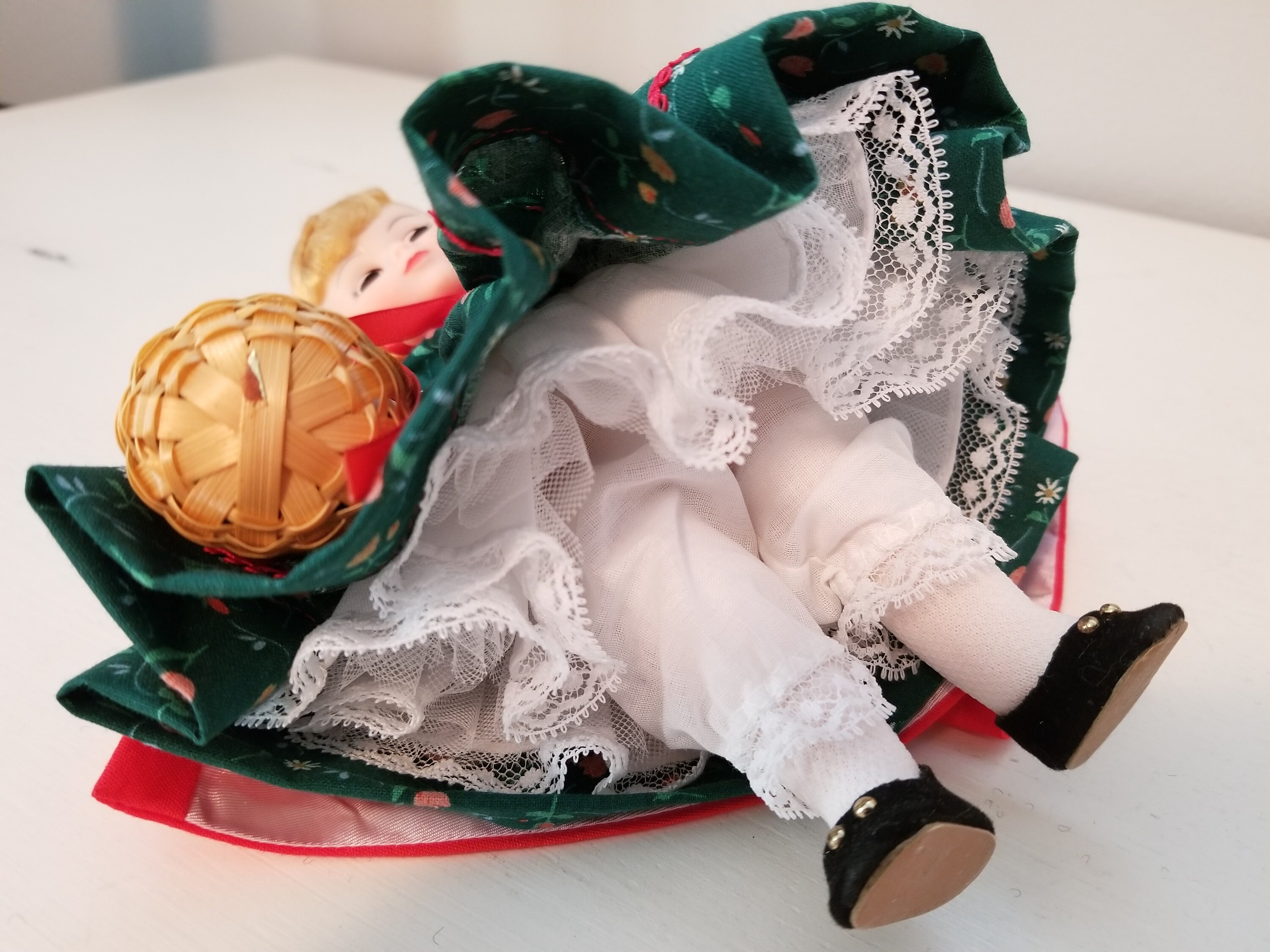 Madame Alexander Vintage 8