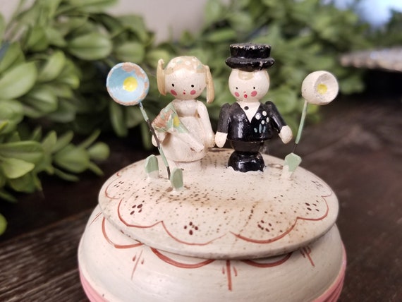 Antique 1920's Keepsake Wedding Couple on Hand Pa… - image 5