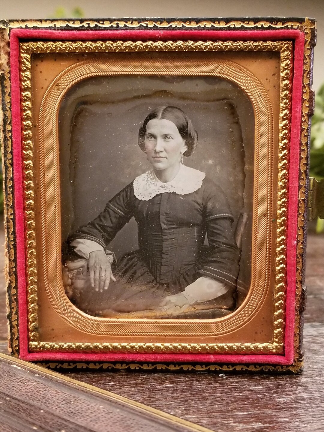 Antique Daguerreotype Photo Seated Woman * Full Union Case * 6th Plate ...