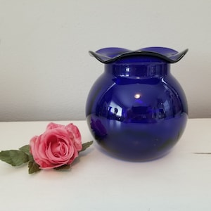 Vintage Ruffled Edge Round Cobalt Blue Hand Blown Glass Vase