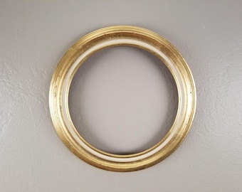 Vintage Round Gold Leaf Gilt Picture Frame 11 1/4" Wide * Last One Available