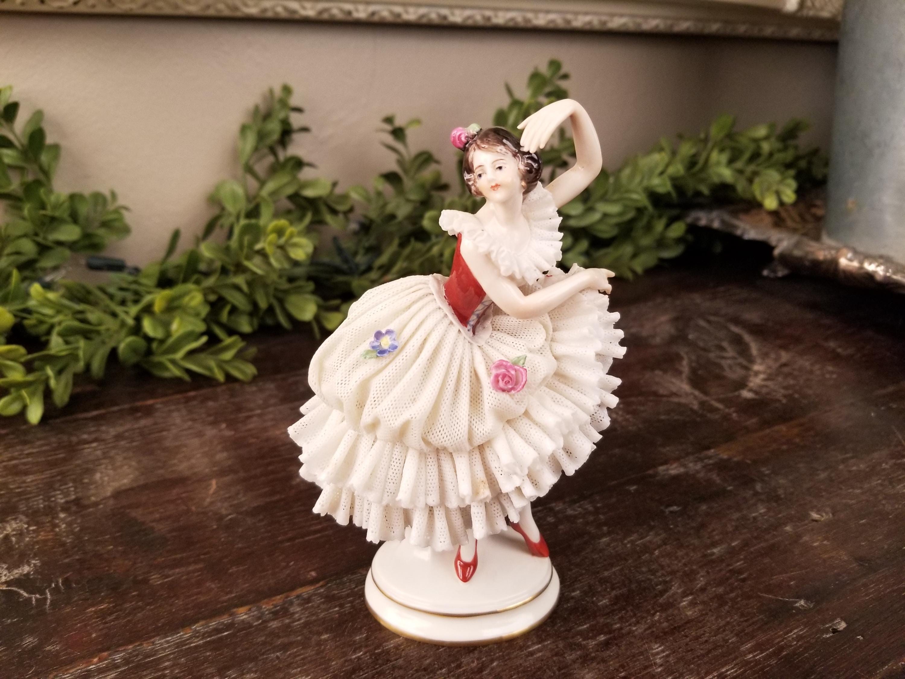 Irish dresden porcelain figurine - Etsy 日本