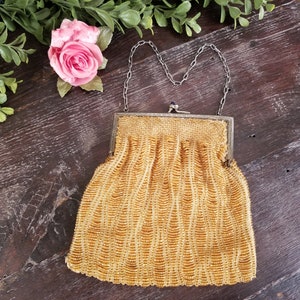 Antique 1920&#39;s Beautiful Gold Glass Beaded Gold Evening Bag * Kisslock Purse