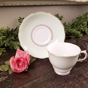 Royal Vale Pale Green Teacup and Saucer with Gold Details * England Fine Bone China